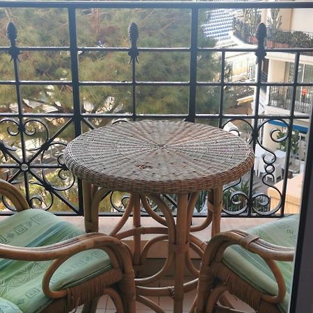 Апартаменты Victoria Bilocale Centro Citta E Vista Mare Ментона Экстерьер фото