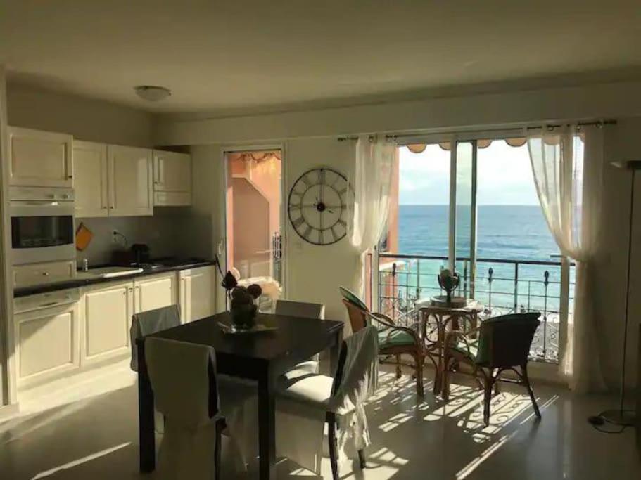 Апартаменты Victoria Bilocale Centro Citta E Vista Mare Ментона Экстерьер фото